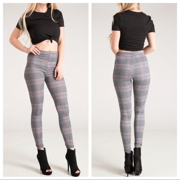 Last 1! 🌟Plaid Leggings - Picture 2 of 4